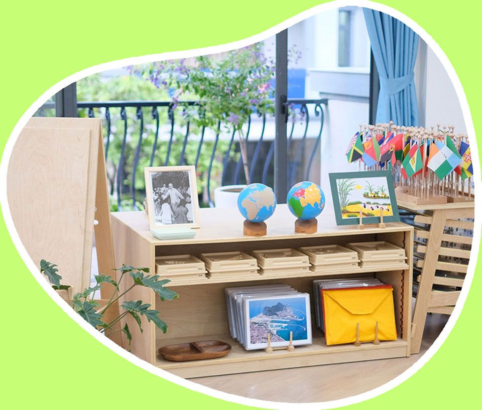 Dụng cụ học tập theo phương pháp Montessori