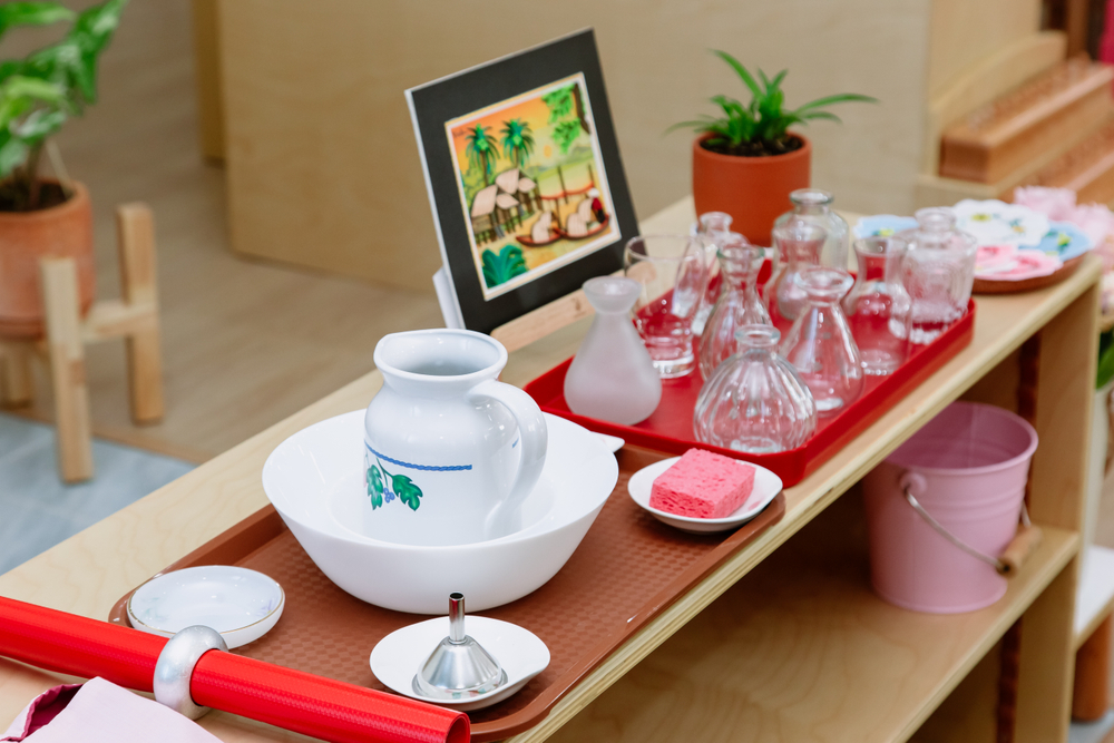 Tuyển sinh lớp Montessori